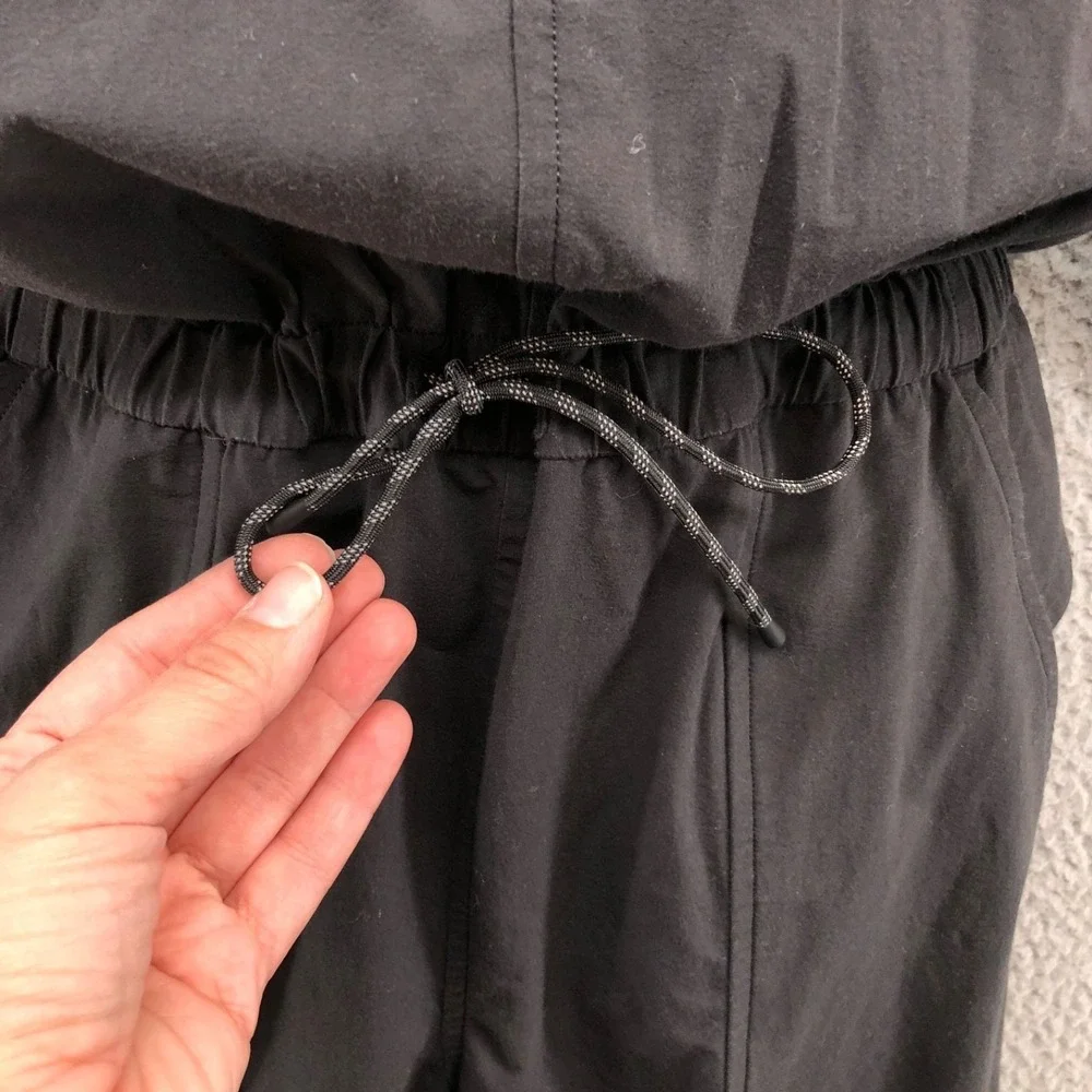 Lululemon Dynamic Days Jumpsuit Black Womens 4 Active Athleisure Stretch Comfort